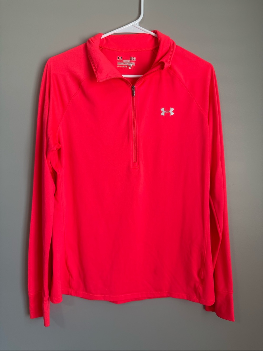 Under Armour Women’s Hot Pink Quarter-Zip Size Large